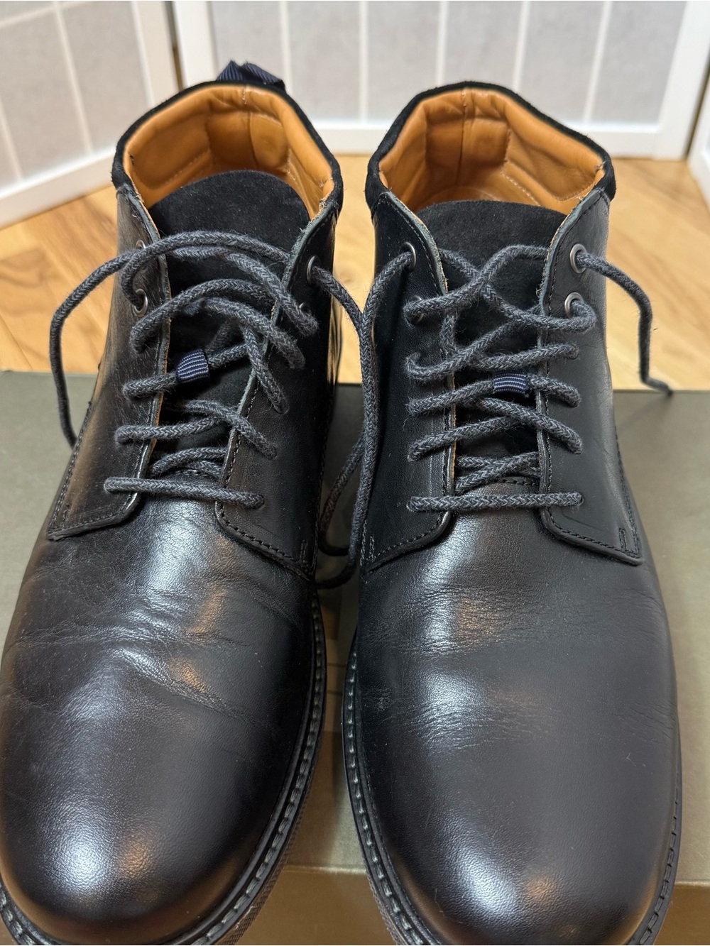 Timberland Men's Black Leather Lace-Up Chukka Boots Size 10.5